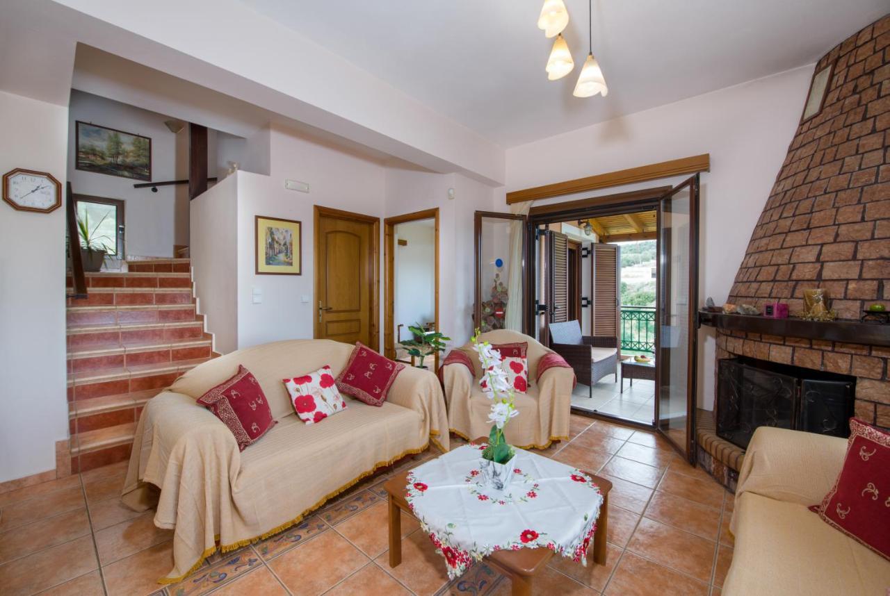 Villa Dimosthenis Stalós Dış mekan fotoğraf
