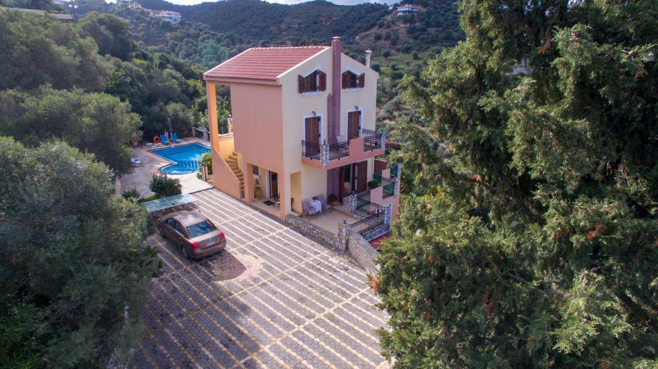 Villa Dimosthenis Stalós Dış mekan fotoğraf