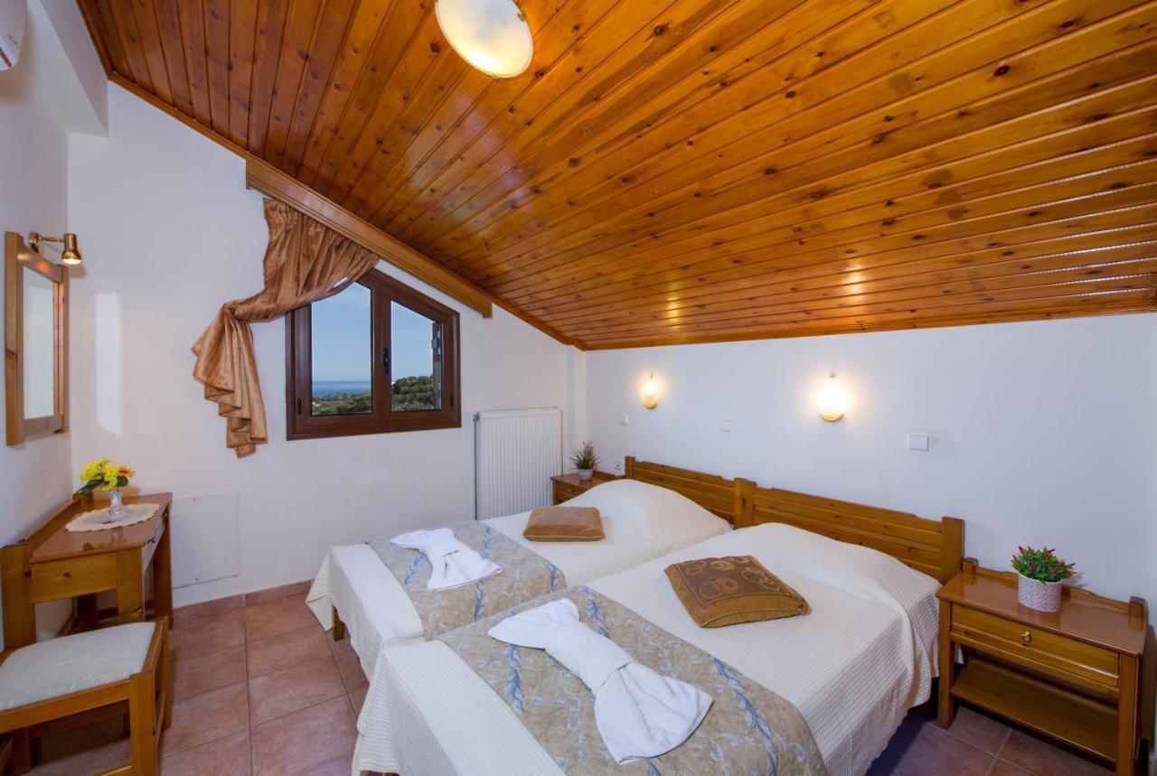 Villa Dimosthenis Stalós Dış mekan fotoğraf