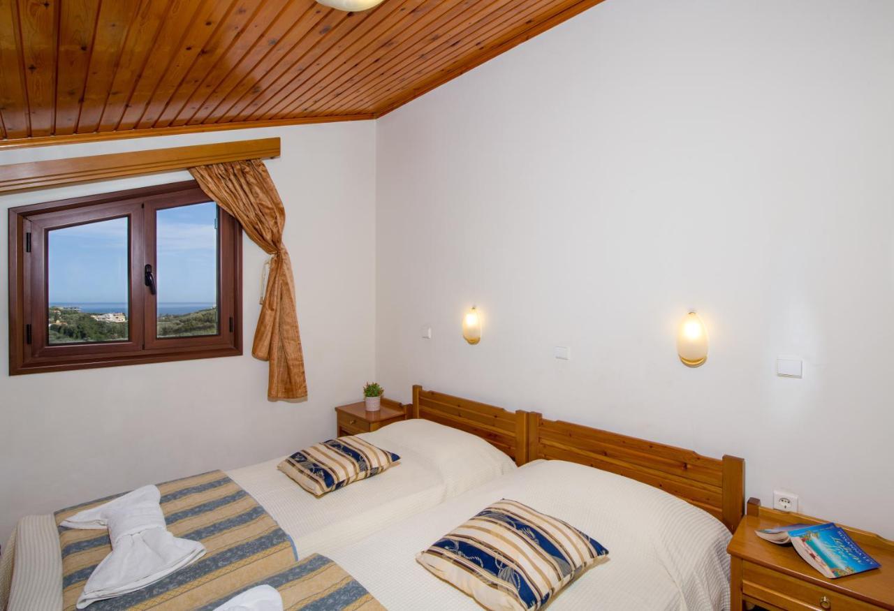 Villa Dimosthenis Stalós Dış mekan fotoğraf