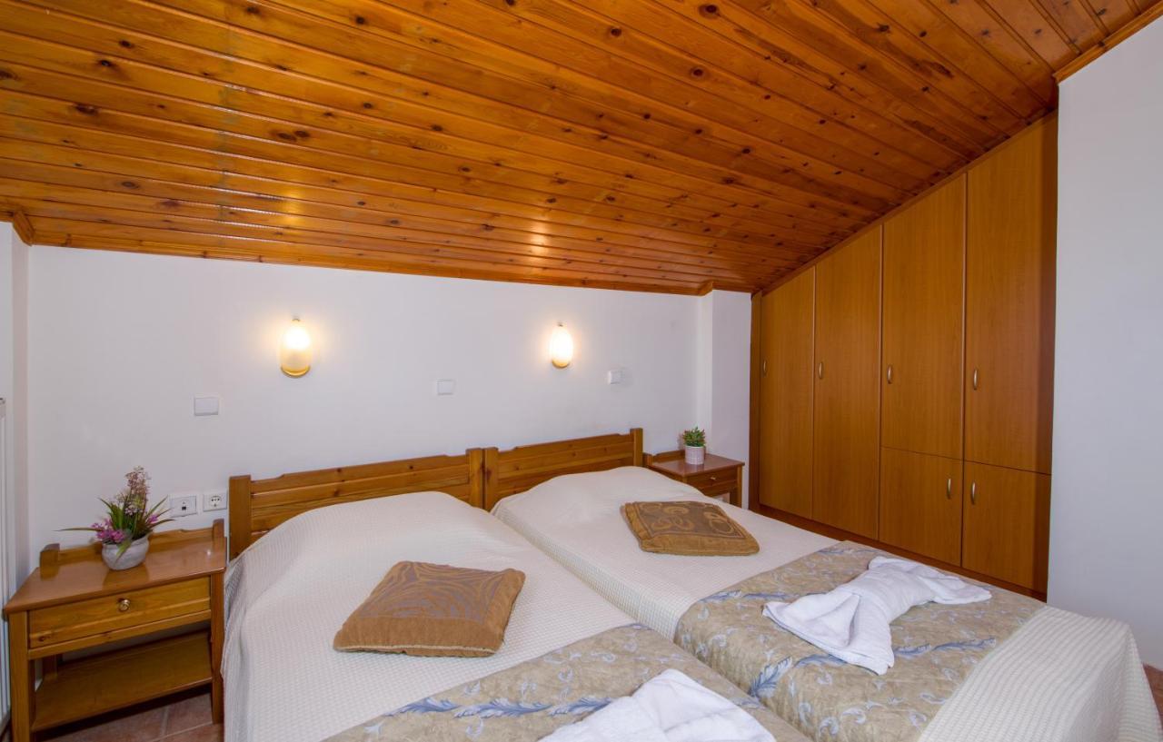 Villa Dimosthenis Stalós Dış mekan fotoğraf